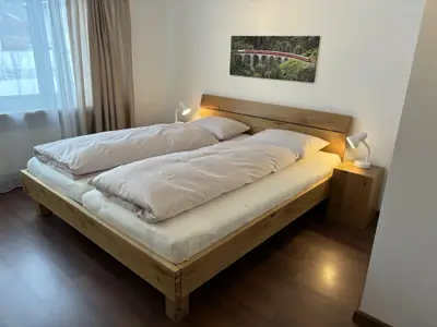 Schlafzimmer 1