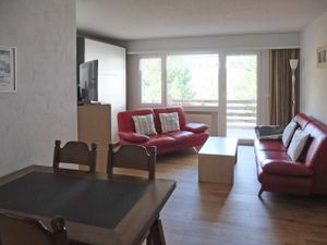 23427255-Ferienwohnung-4-Davos Platz-300x225-1