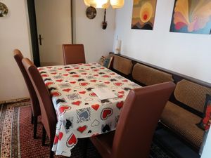 23520595-Ferienwohnung-4-Davos Platz-300x225-3