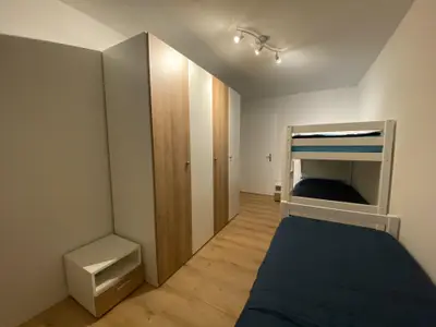 Schlafzimmer II