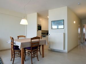 23671409-Ferienwohnung-4-De Haan-300x225-3