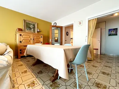 DiningRoom