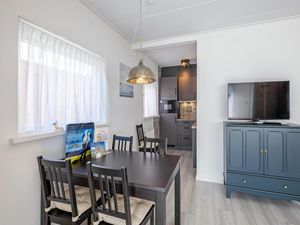 24045692-Ferienwohnung-5-De Koog-300x225-1