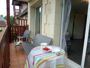 23843211-Ferienwohnung-4-Deauville-300x225-1