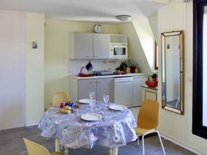 23843273-Ferienwohnung-3-Deauville-300x225-1