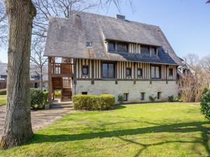 23853317-Ferienwohnung-5-Deauville-300x225-5