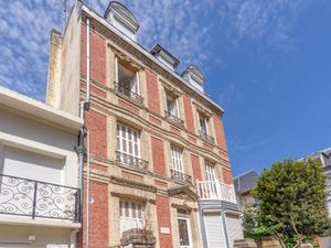 23858376-Ferienwohnung-2-Deauville-300x225-5