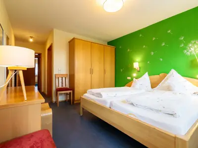 franzenhofmarkhart-sommerwiese-florianfahlenbock-web-final-14