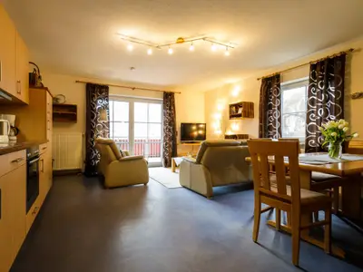 WALDLICHTUNG _ Ferienhof Markhart 2026-19 - Web - Florian Fahlenbock_