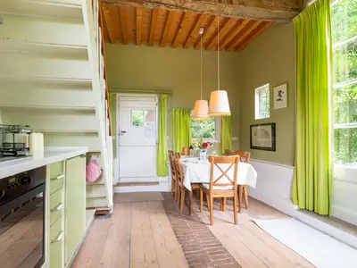 DiningRoom