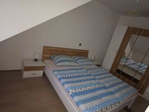 23548009-Ferienwohnung-3-Delnice-300x225-3