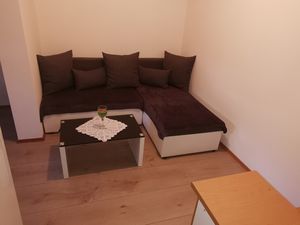 23548009-Ferienwohnung-3-Delnice-300x225-1