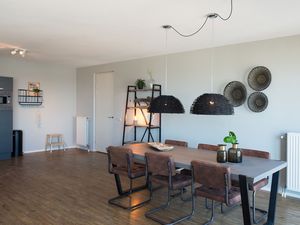 21596647-Ferienwohnung-7-Den Haag-300x225-4