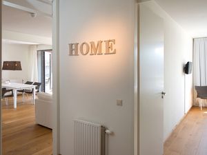 21596649-Ferienwohnung-2-Den Haag-300x225-3