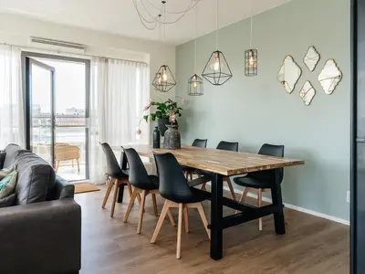 DiningRoom