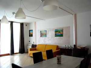 22439677-Ferienwohnung-7-Desenzano Del Garda-300x225-3