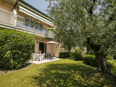 Der Garten mit privater Terrasse.