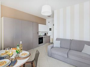 23180117-Ferienwohnung-2-Desenzano Del Garda-300x225-1