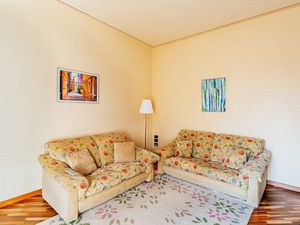 23332371-Ferienwohnung-4-Desenzano Del Garda-300x225-3