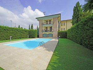 23670561-Ferienwohnung-4-Desenzano Del Garda-300x225-0