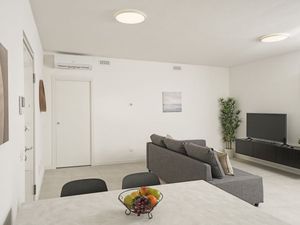 23674332-Ferienwohnung-6-Desenzano Del Garda-300x225-3