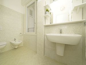 23692516-Ferienwohnung-2-Desenzano Del Garda-300x225-5