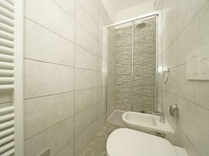 23692516-Ferienwohnung-2-Desenzano Del Garda-300x225-3