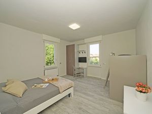 23692519-Ferienwohnung-4-Desenzano Del Garda-300x225-3