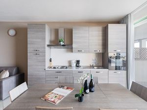 23924899-Ferienwohnung-6-Desenzano Del Garda-300x225-2