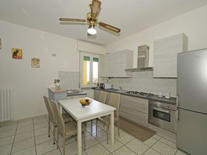 23989865-Ferienwohnung-5-Desenzano Del Garda-300x225-5