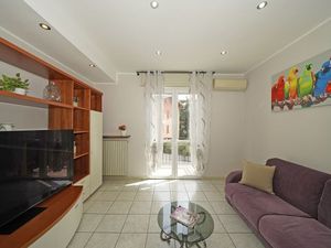 23989865-Ferienwohnung-5-Desenzano Del Garda-300x225-1