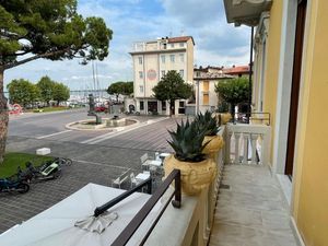 23544792-Ferienwohnung-4-Desenzano Del Garda-300x225-2