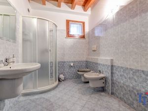 23544790-Ferienwohnung-3-Desenzano Del Garda-300x225-4