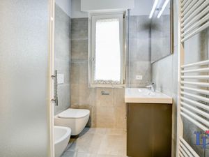 23544797-Ferienwohnung-5-Desenzano Del Garda-300x225-5