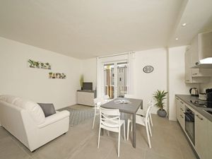 23989864-Ferienwohnung-5-Desenzano Del Garda-300x225-2