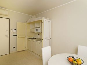 24010018-Ferienwohnung-4-Desenzano Del Garda-300x225-5