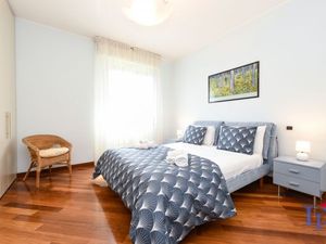 23661669-Ferienwohnung-6-Desenzano Del Garda-300x225-2