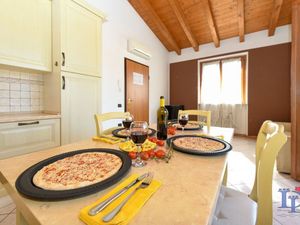 23869697-Ferienwohnung-4-Desenzano Del Garda-300x225-4