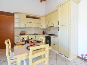 23869697-Ferienwohnung-4-Desenzano Del Garda-300x225-5