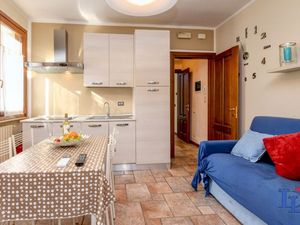 23544777-Ferienwohnung-4-Desenzano Del Garda-300x225-4