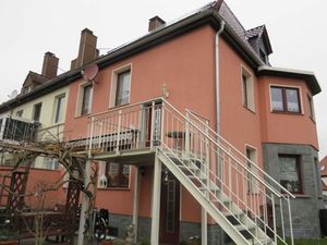 24013474-Ferienwohnung-2-Dessau-300x225-2