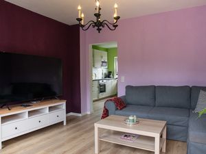 23283453-Ferienwohnung-4-Detmold-300x225-1