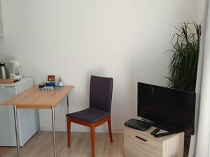 23663281-Ferienwohnung-1-Detmold-300x225-2