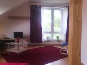 23667899-Ferienwohnung-4-Detmold-300x225-3