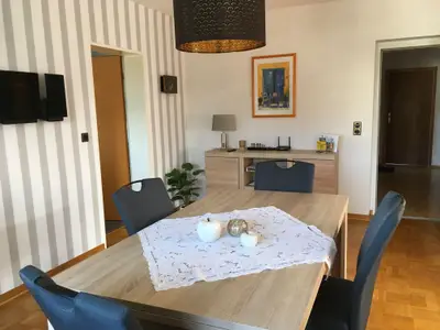 Esszimmer neu 1
