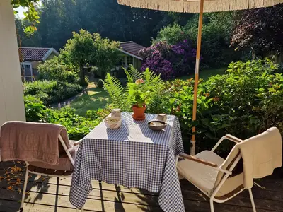 Terrasse mit Morgensonne