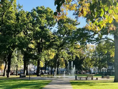 Kaiser-Wilhelm-Park nebenan