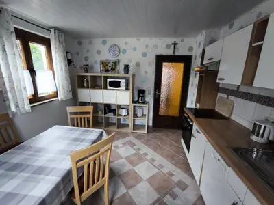 Küche mit Essbereich