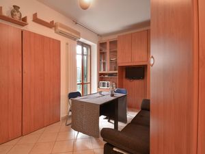 23760865-Ferienwohnung-4-Diano Marina-300x225-4