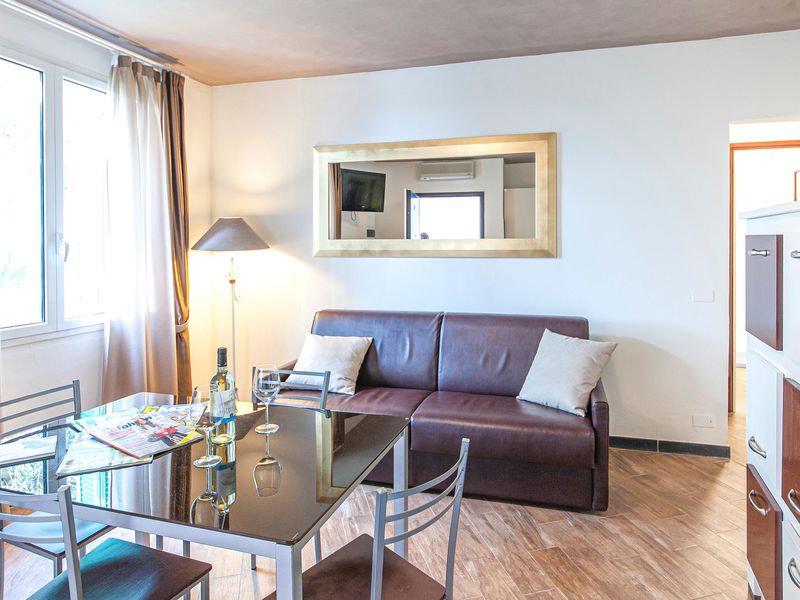 23732896-Ferienwohnung-6-Diano Marina-800x600-2